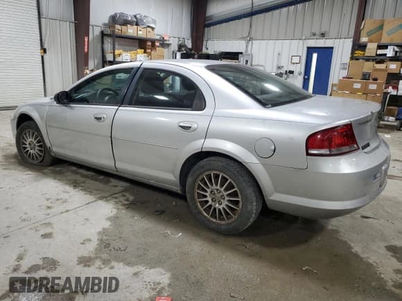 ✅ 2005 Chrysler Sebring • VIN: 1C3EL46X95N652087 • Lot: 81736014. Wystawiony na Copart z przebiegiem 141 124 mil. Bezpłatny archiwum sprzedaży aukcyjnych z USA i szczegółowy raport historii pojazdu na DreamBid. Zdjęcie 2.