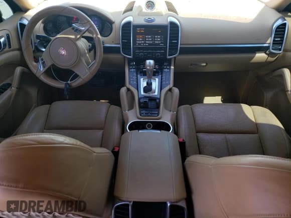 ✅ 2013 Porsche Cayenne Diesel • VIN: WP1AF2A23DLA43216 • Lot: 68859015. Listed on Copart with 135,848 mi. Free auction sales archive from the USA and detailed vehicle history report at DreamBid. Image 8.