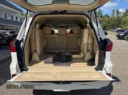 ✅ 2016 Lexus LX 570 • VIN: JTJHY7AX0G4198272 • Lot: 43220055. Wystawiony na IAAI z przebiegiem 111 223 mil. Bezpłatny archiwum sprzedaży aukcyjnych z USA i szczegółowy raport historii pojazdu na DreamBid. Zdjęcie 6.