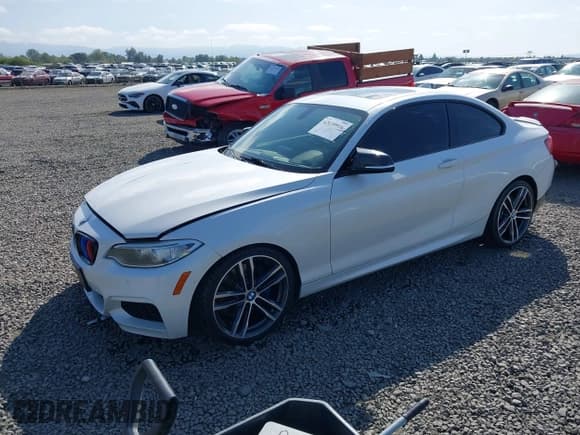 ✅ 2015 BMW 2 Series M235i • VIN: WBA1J7C53FV254148 • Лот: 42139916. Опубликован ранее на IAAI с пробегом 104 174 миль. Бесплатный доступ к архиву аукционных продаж из США и подробный отчёт об истории автомобиля на DreamBid. Изображение 17.