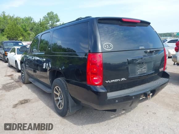 ✅ 2013 GMC Yukon XL SLT • VIN: 1GKS1KE03DR123940 • Лот: 42818808. Опубликован ранее на IAAI с пробегом 296 046 миль. Бесплатный доступ к архиву аукционных продаж из США и подробный отчёт об истории автомобиля на DreamBid. Изображение 3.