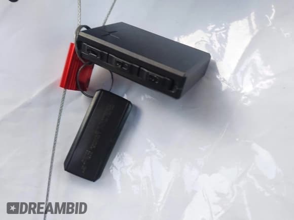 ✅ 2023 Polestar 2 • VIN: YSMEG3KA0PL120080 • Lot: 43794489. Wystawiony na IAAI z przebiegiem 36 561 mil. Bezpłatny archiwum sprzedaży aukcyjnych z USA i szczegółowy raport historii pojazdu na DreamBid. Zdjęcie 11.