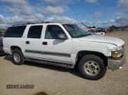 ✅ 2002 Chevrolet Suburban LS • VIN: 3GNEC16T42G305141 • Лот: 56426805. Опубликован ранее на Copart с пробегом 203 831 миль. Бесплатный доступ к архиву аукционных продаж из США и подробный отчёт об истории автомобиля на DreamBid. Изображение 4.