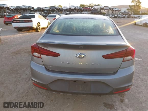 ✅ 2019 Hyundai Elantra SE • VIN: KMHD74LF0KU809462 • Лот: 43317870. Опубликован ранее на IAAI с пробегом 69 271 миль. Бесплатный доступ к архиву аукционных продаж из США и подробный отчёт об истории автомобиля на DreamBid. Изображение 17.