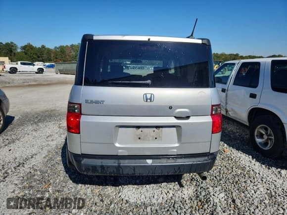 ✅ 2008 Honda Element EX • VIN: 5J6YH18798L017287 • Lot: 85408135. Listed on Copart with 122,843 mi. Free auction sales archive from the USA and detailed vehicle history report at DreamBid. Image 6.