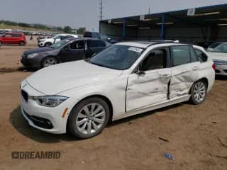 2018 BMW 3 Series 328d xDrive с VIN WBA8J1C53JA018885, выставлен на аукционе Copart как лот 64187624 с пробегом 84 392 миль миль и Списание • Salvage title. История ставок и продаж доступна на DreamBid. Изображение 1.