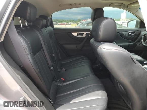 ✅ 2015 Infiniti QX70 • VIN: JN8CS1MU6FM381269 • Lot: 59914295. Wystawiony na Copart z przebiegiem 92 586 mil. Bezpłatny archiwum sprzedaży aukcyjnych z USA i szczegółowy raport historii pojazdu na DreamBid. Zdjęcie 11.