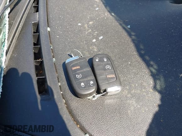 ✅ 2018 Jeep Renegade Latitude • VIN: ZACCJBBB6JPG73732 • Lot: 42549052. Wystawiony na IAAI z przebiegiem 65 388 mil. Bezpłatny archiwum sprzedaży aukcyjnych z USA i szczegółowy raport historii pojazdu na DreamBid. Zdjęcie 11.