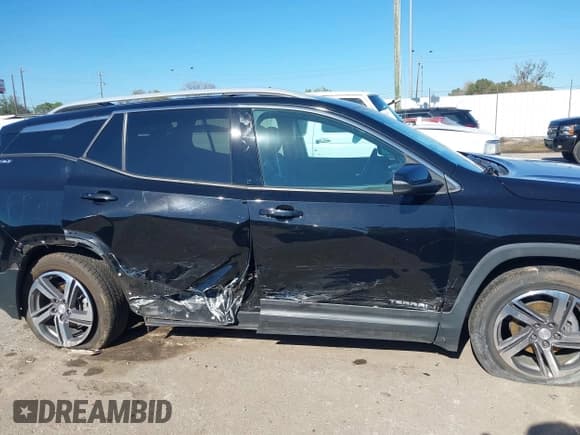 ✅ 2018 GMC Terrain SLT • VIN: 3GKALPEV7JL318280 • Lot: 41209379. Wystawiony na IAAI z przebiegiem 85 000 mil. Bezpłatny archiwum sprzedaży aukcyjnych z USA i szczegółowy raport historii pojazdu na DreamBid. Zdjęcie 13.