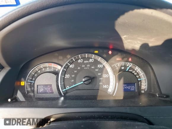 ✅ 2012 Toyota Camry LE • VIN: 4T1BF1FKXCU117115 • Lot: 93092745. Wystawiony na Copart z przebiegiem 144 235 mil. Bezpłatny archiwum sprzedaży aukcyjnych z USA i szczegółowy raport historii pojazdu na DreamBid. Zdjęcie 9.