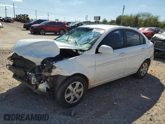 2009 Hyundai Accent Auto GLS z VIN KMHCN46C49U378170, wystawiony jako Copart lot #72896504 z przebiegiem Nie podano mil oraz Szkoda całkowita • Salvage title. Historia ofert i sprzedaży dostępna na DreamBid. Obrazek 1.