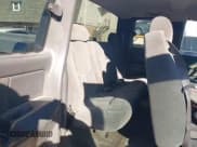 ✅ 2003 Chevrolet Silverado 2500HD LT • VIN: 1GCHK29G03E172190 • Lot: 43526942. Wystawiony na IAAI z przebiegiem 175 123 mil. Bezpłatny archiwum sprzedaży aukcyjnych z USA i szczegółowy raport historii pojazdu na DreamBid. Zdjęcie 8.