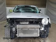 ✅ 2017 Jeep Renegade Latitude • VIN: ZACCJBBB2HPG48451 • Lot: 80492305. Listed on Copart with 119,322 mi. Free auction sales archive from the USA and detailed vehicle history report at DreamBid. Image 5.