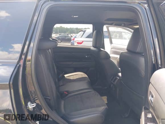 2019 Mitsubishi Outlander ES z VIN JA4AZ3A39KZ047749, wystawiony jako IAAI lot #42737988 z przebiegiem 215 294 mil mil oraz . Historia ofert i sprzedaży dostępna na DreamBid. Obrazek 8.