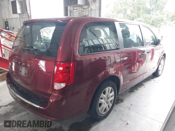 ✅ 2019 Dodge Grand Caravan SE • VIN: 2C4RDGBG8KR636365 • Лот: 43546444. Опубликован ранее на IAAI с пробегом 82 377 миль. Бесплатный доступ к архиву аукционных продаж из США и подробный отчёт об истории автомобиля на DreamBid. Изображение 4.
