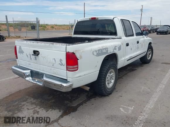 ✅ 2000 Dodge Dakota Sport • VIN: 1B7GL2AX6YS715278 • Lot: 42797228. Listed on IAAI with 254,605 mi. Free auction sales archive from the USA and detailed vehicle history report at DreamBid. Image 4.