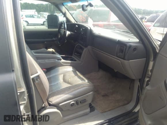 ✅ 2003 Chevrolet Suburban Z71 • VIN: 3GNFK16T33G158089 • Лот: 42360001. Опубликован ранее на IAAI с пробегом Не указан. Бесплатный доступ к архиву аукционных продаж из США и подробный отчёт об истории автомобиля на DreamBid. Изображение 5.