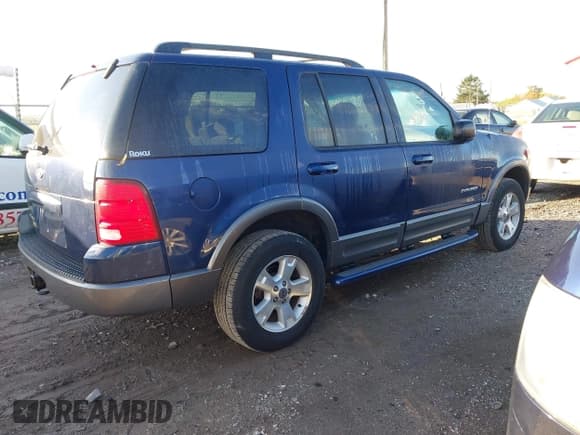 ✅ 2004 Ford Explorer XLT • VIN: 1FMZU73K64UA27084 • Lot: 43408788. Listed on IAAI with 173,761 mi. Free auction sales archive from the USA and detailed vehicle history report at DreamBid. Image 4.