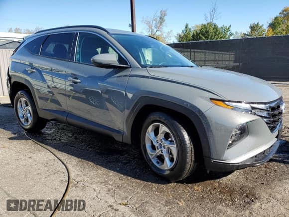 ✅ 2024 Hyundai Tucson SEL • VIN: 5NMJB3DE6RH407467 • Lot: 75416244. Wystawiony na Copart z przebiegiem 12 830 mil. Bezpłatny archiwum sprzedaży aukcyjnych z USA i szczegółowy raport historii pojazdu na DreamBid. Zdjęcie 4.
