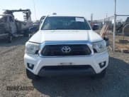 ✅ 2014 Toyota Tacoma PreRunner • VIN: 3TMJU4GN7EM158230 • Lot: 40010521. Listed on IAAI with 145,185 mi. Free auction sales archive from the USA and detailed vehicle history report at DreamBid. Image 12.