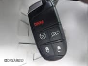 ✅ 2020 Jeep Grand Cherokee Limited X • VIN: 1C4RJFBG2LC242101 • Лот: 42129240. Опубликован ранее на IAAI с пробегом 60 479 миль. Бесплатный доступ к архиву аукционных продаж из США и подробный отчёт об истории автомобиля на DreamBid. Изображение 11.