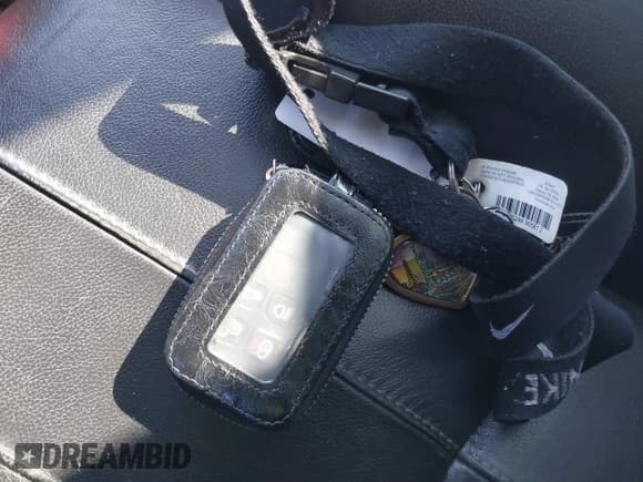 ✅ 2014 Land Rover LR2 • VIN: SALFR2BG9EH417883 • Lot: 41737298. Wystawiony na IAAI z przebiegiem 129 523 mil. Bezpłatny archiwum sprzedaży aukcyjnych z USA i szczegółowy raport historii pojazdu na DreamBid. Zdjęcie 11.