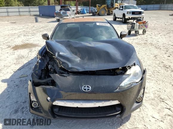 ✅ 2015 Scion FR-S • VIN: JF1ZNAA11F9705728 • Лот: 89929845. Опубликован ранее на Copart с пробегом 101 092 миль. Бесплатный доступ к архиву аукционных продаж из США и подробный отчёт об истории автомобиля на DreamBid. Изображение 5.