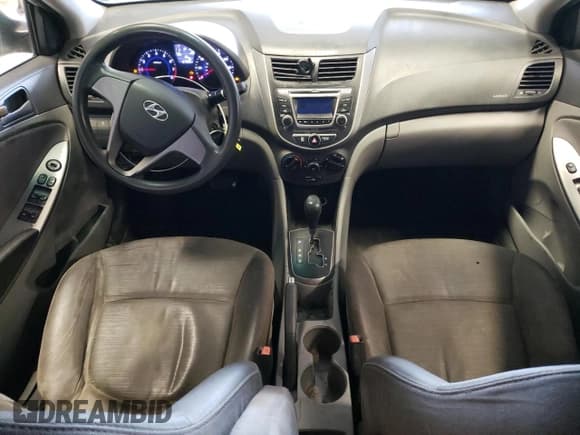 ✅ 2017 Hyundai Accent SE • VIN: KMHCT4AE4HU292080 • Лот: 70145284. Опубликован ранее на Copart с пробегом 187 956 миль. Бесплатный доступ к архиву аукционных продаж из США и подробный отчёт об истории автомобиля на DreamBid. Изображение 8.