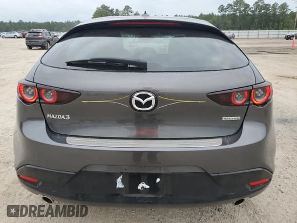 ✅ 2019 Mazda 3 Premium • VIN: JM1BPANM3K1140563 • Лот: 70853064. Опубликован ранее на Copart с пробегом 28 348 миль. Бесплатный доступ к архиву аукционных продаж из США и подробный отчёт об истории автомобиля на DreamBid. Изображение 6.