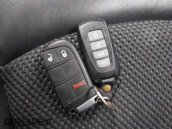 ✅ 2017 Dodge Journey Crossroad Plus • VIN: 3C4PDDGG3HT623799 • Lot: 43459731. Listed on IAAI with 127,516 mi. Free auction sales archive from the USA and detailed vehicle history report at DreamBid. Image 11.