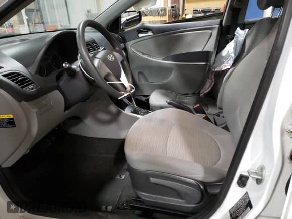 2016 Hyundai Accent SE с VIN KMHCT4AE8GU026740, выставлен на аукционе Copart как лот 68616972 с пробегом 44 726 миль миль и . История ставок и продаж доступна на DreamBid. Изображение 7.