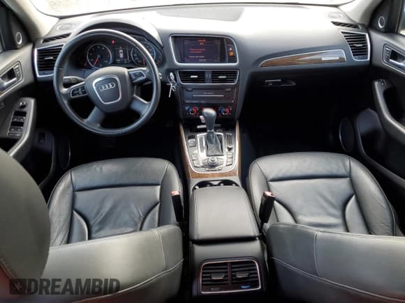 ✅ 2010 Audi Q5 Premium Plus • VIN: WA1LKAFP3AA068011 • Лот: 52264715. Опубликован ранее на Copart с пробегом 131 830 миль. Бесплатный доступ к архиву аукционных продаж из США и подробный отчёт об истории автомобиля на DreamBid. Изображение 8.