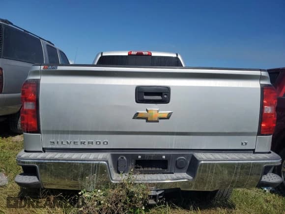 ✅ 2015 Chevrolet Silverado 1500 LT • VIN: 3GCPCREC9FG484445 • Лот: 74855464. Опубликован ранее на Copart с пробегом Не указан. Бесплатный доступ к архиву аукционных продаж из США и подробный отчёт об истории автомобиля на DreamBid. Изображение 6.