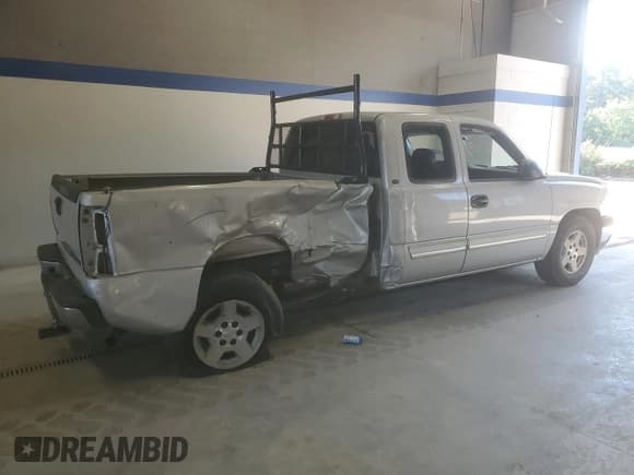 ✅ 2005 Chevrolet Silverado 1500 LT • VIN: 1GCEC19T85Z262819 • Лот: 71234355. Опубликован ранее на Copart с пробегом 251 267 миль. Бесплатный доступ к архиву аукционных продаж из США и подробный отчёт об истории автомобиля на DreamBid. Изображение 3.