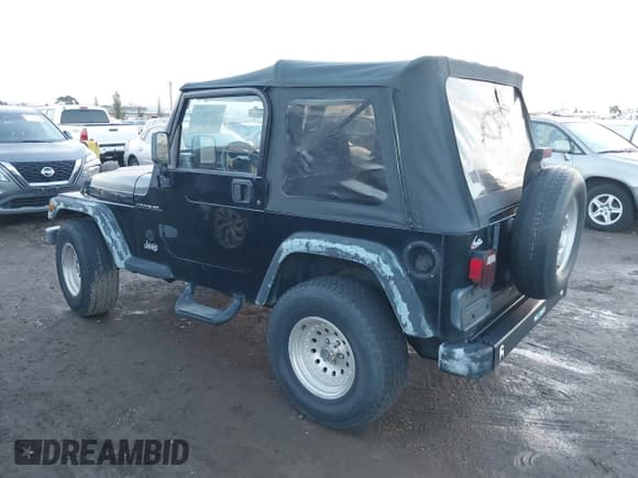 ✅ 1997 Jeep Wrangler SE • VIN: 1J4FY29P7VP542946 • Лот: 43765019. Опубликован ранее на IAAI с пробегом 163 289 миль. Бесплатный доступ к архиву аукционных продаж из США и подробный отчёт об истории автомобиля на DreamBid. Изображение 3.