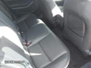 ✅ 2019 Mazda 3 Preferred • VIN: 3MZBPADL7KM113102 • Lot: 43492138. Wystawiony na IAAI z przebiegiem 54 459 mil. Bezpłatny archiwum sprzedaży aukcyjnych z USA i szczegółowy raport historii pojazdu na DreamBid. Zdjęcie 8.