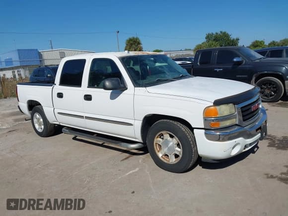 ✅ 2005 GMC Sierra 1500 SLT • VIN: 2GTEC13TX51126662 • Лот: 43620463. Опубликован ранее на IAAI с пробегом 135 554 миль. Бесплатный доступ к архиву аукционных продаж из США и подробный отчёт об истории автомобиля на DreamBid. Изображение 1.