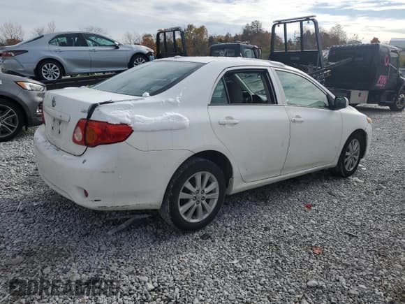 ✅ 2010 Toyota Corolla LE • VIN: 1NXBU4EE4AZ198340 • Lot: 91717865. Wystawiony na Copart z przebiegiem 216 945 mil. Bezpłatny archiwum sprzedaży aukcyjnych z USA i szczegółowy raport historii pojazdu na DreamBid. Zdjęcie 3.