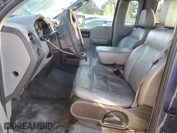 ✅ 2005 Ford F-150 XL • VIN: 1FTRF12245NB44977 • Лот: 85540365. Опубликован ранее на Copart с пробегом 297 808 миль. Бесплатный доступ к архиву аукционных продаж из США и подробный отчёт об истории автомобиля на DreamBid. Изображение 7.