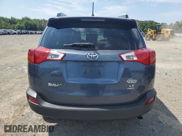 ✅ 2013 Toyota RAV4 LE • VIN: JTMBFREV7DD030479 • Лот: 63835205. Опубликован ранее на Copart с пробегом 135 473 миль. Бесплатный доступ к архиву аукционных продаж из США и подробный отчёт об истории автомобиля на DreamBid. Изображение 6.