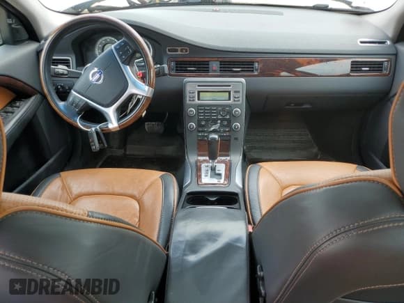 ✅ 2011 Volvo S80 3.2L • VIN: YV1952AS1B1136763 • Lot: 48339255. Listed on Copart with 135,829 mi. Free auction sales archive from the USA and detailed vehicle history report at DreamBid. Image 8.