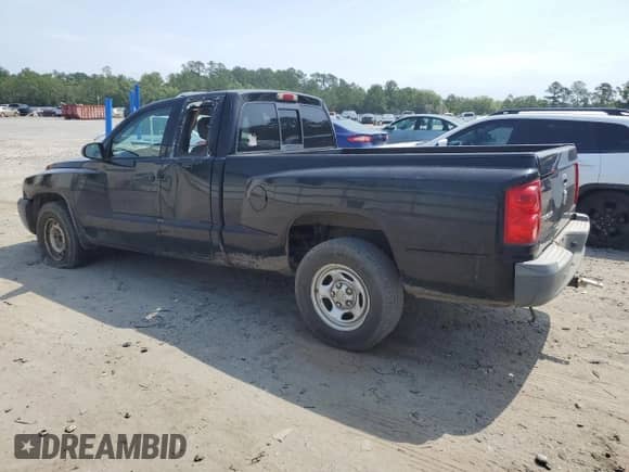 2005 Dodge Dakota ST with VIN 1D7HE22K45S204090, listed as a Copart auction lot 54996024 with Not provided miles and Salvage title. Bid and sale history available at DreamBid. Image 2.