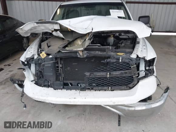 2016 Ram 1500 Tradesman с VIN 3C6JR6DTXGG285398, выставлен на аукционе IAAI как лот 41334597 с пробегом 155 736 миль миль и . История ставок и продаж доступна на DreamBid. Изображение 6.