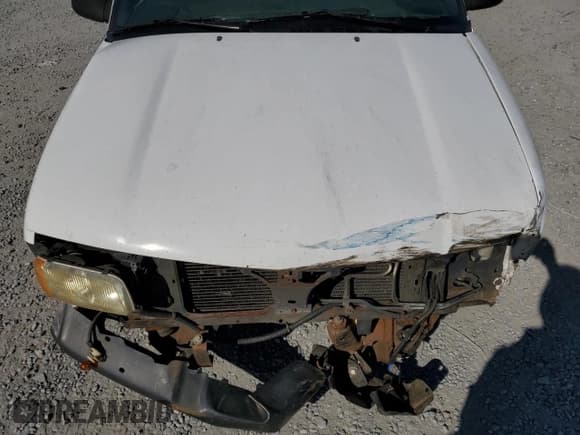 ✅ 2000 Chevrolet S-10 • VIN: 1GCCS1445YK179033 • Лот: 49046625. Опубликован ранее на Copart с пробегом 215 309 миль. Бесплатный доступ к архиву аукционных продаж из США и подробный отчёт об истории автомобиля на DreamBid. Изображение 12.