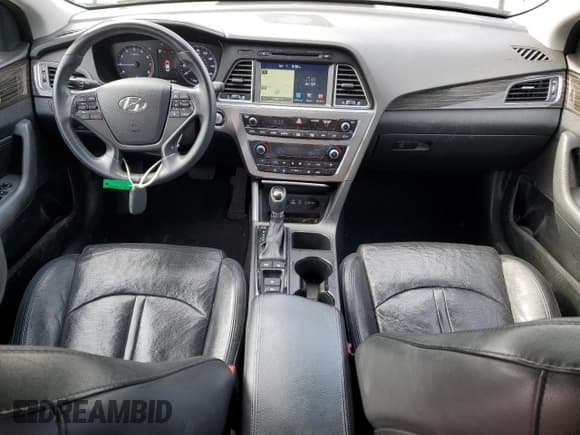 ✅ 2015 Hyundai Sonata Sport • VIN: 5NPE34AF2FH105674 • Lot: 47493833. Listed on Copart with 138,734 mi. Free auction sales archive from the USA and detailed vehicle history report at DreamBid. Image 8.