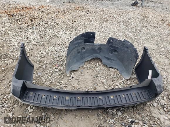 ✅ 2009 Chevrolet Suburban LS • VIN: 1GNFC16J49R184219 • Lot: 79306164. Listed on Copart with 204,958 mi. Free auction sales archive from the USA and detailed vehicle history report at DreamBid. Image 13.