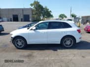 ✅ 2015 Audi Q5 Premium Plus • VIN: WA1CMAFP6FA063712 • Lot: 42618947. Wystawiony na IAAI z przebiegiem 144 575 mil. Bezpłatny archiwum sprzedaży aukcyjnych z USA i szczegółowy raport historii pojazdu na DreamBid. Zdjęcie 15.