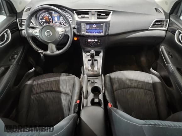 ✅ 2019 Nissan Sentra SV • VIN: 3N1AB7AP5KY249859 • Lot: 92938515. Wystawiony na Copart z przebiegiem 169 425 mil. Bezpłatny archiwum sprzedaży aukcyjnych z USA i szczegółowy raport historii pojazdu na DreamBid. Zdjęcie 8.