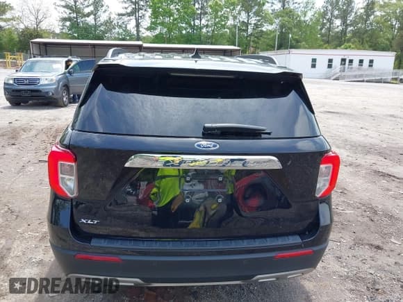 ✅ 2021 Ford Explorer XLT • VIN: 1FMSK7DH2MGB67657 • Lot: 42120633. Listed on IAAI with 61,663 mi. Free auction sales archive from the USA and detailed vehicle history report at DreamBid. Image 16.