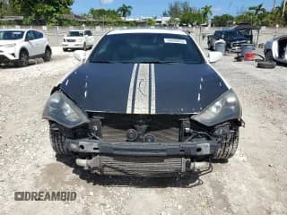 ✅ 2013 Hyundai Genesis Coupe 2.0T • VIN: KMHHT6KD8DU090246 • Lot: 68540855. Wystawiony na Copart z przebiegiem 216 115 mil. Bezpłatny archiwum sprzedaży aukcyjnych z USA i szczegółowy raport historii pojazdu na DreamBid. Zdjęcie 5.